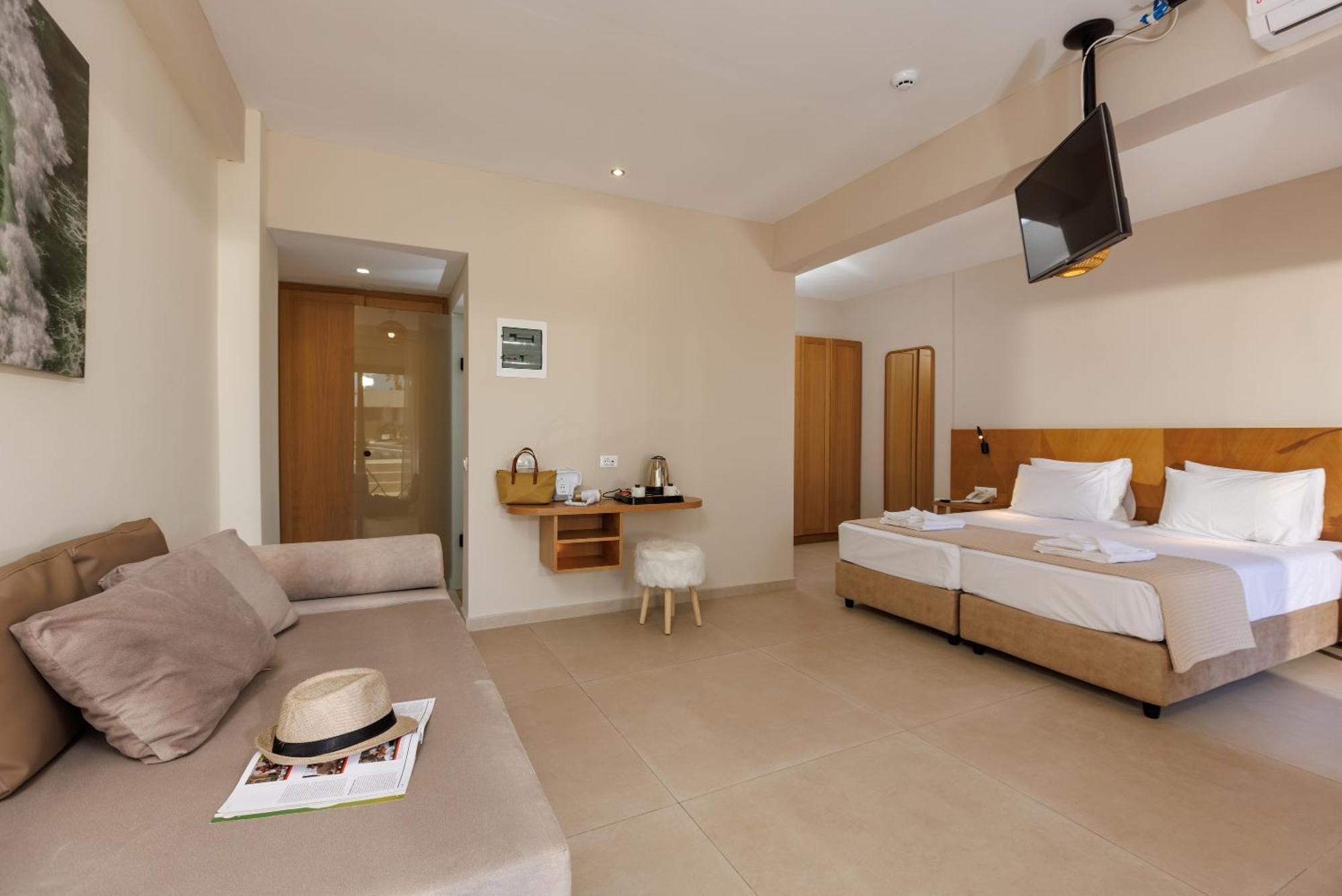 Malia Bay Beach Hotel & Bungalows ภายนอก รูปภาพ
