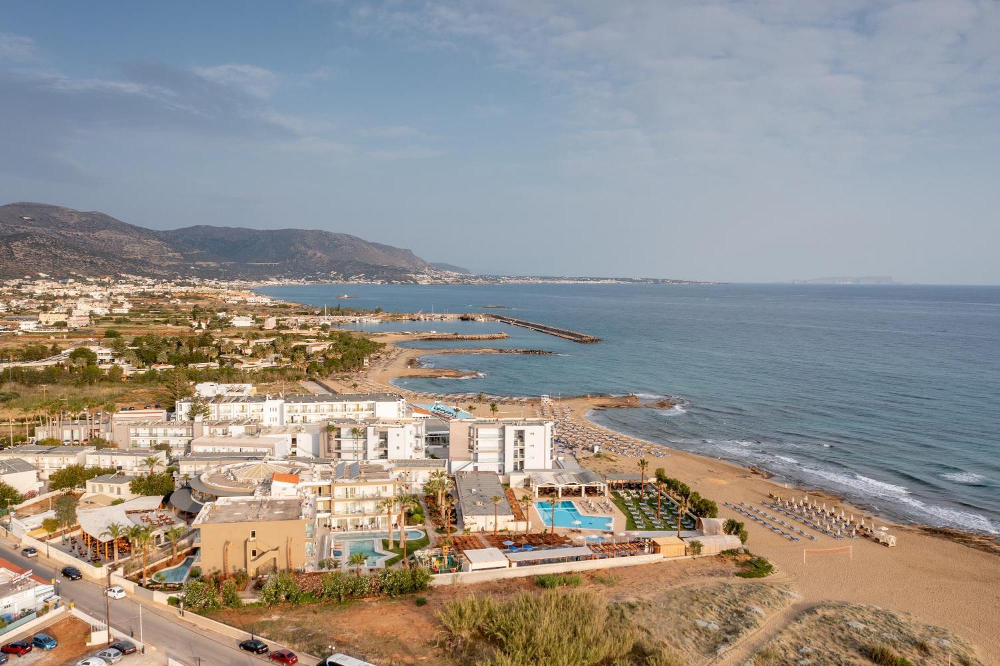 Malia Bay Beach Hotel & Bungalows ภายนอก รูปภาพ