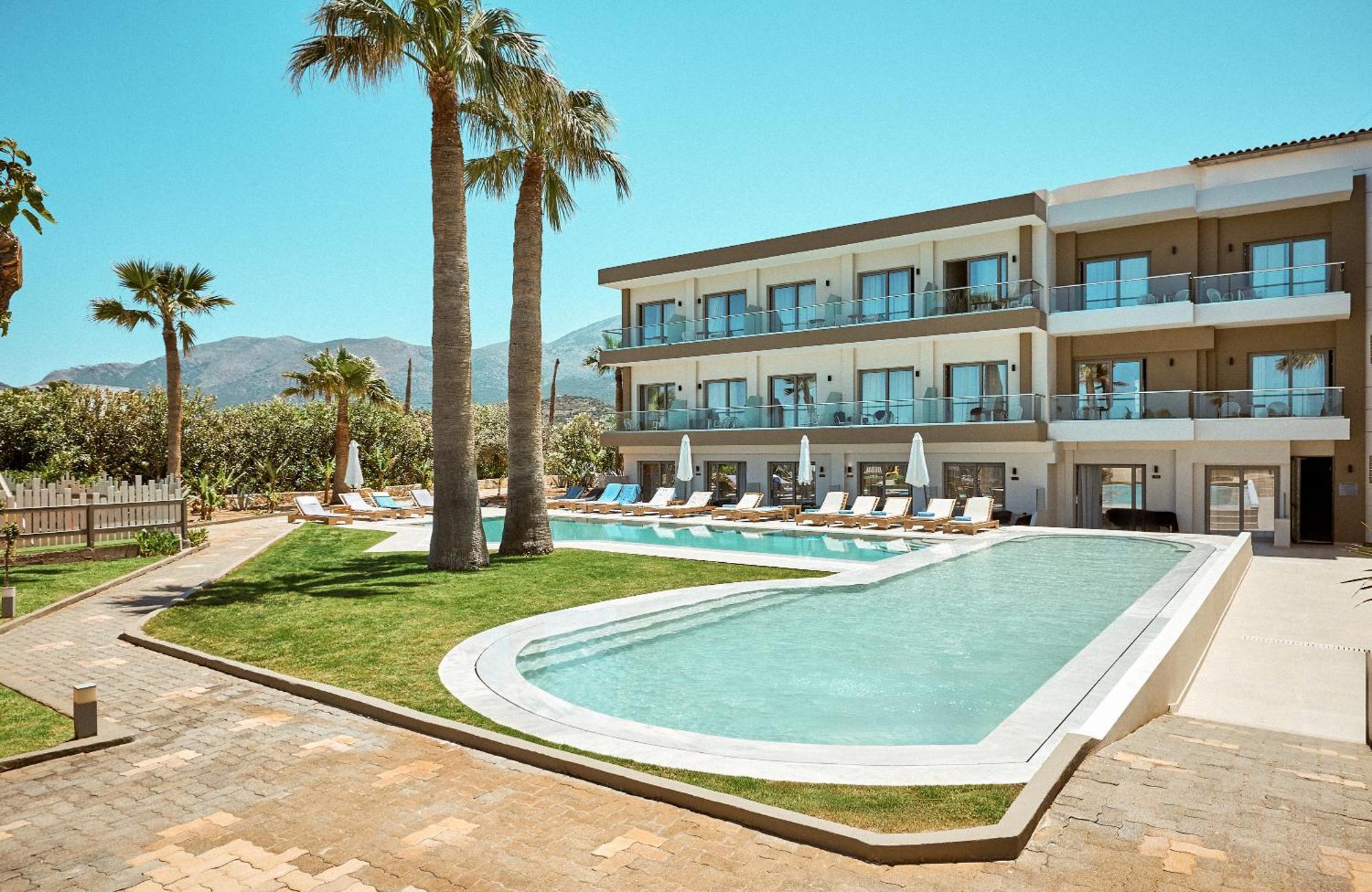 Malia Bay Beach Hotel & Bungalows ภายนอก รูปภาพ